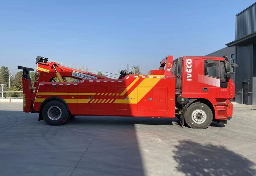 國(guó)六紅巖單橋一拖一清障車(chē)